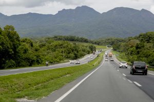 MOVIMENTO ESTRADAS FERIADO – Foto EPR