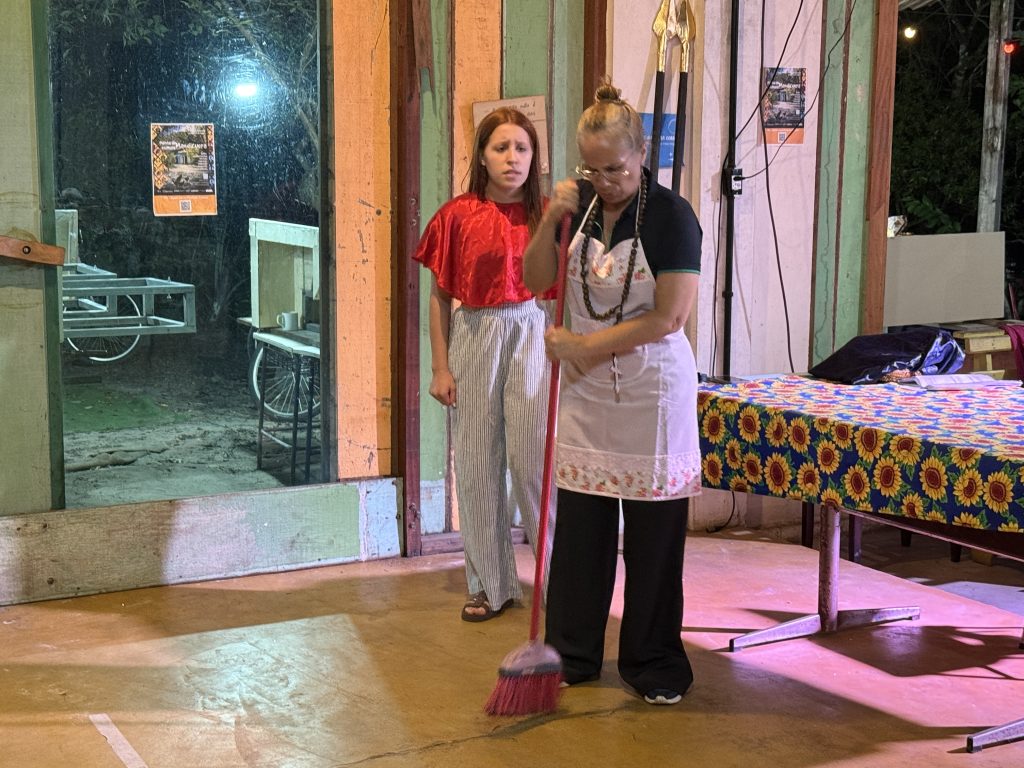 PAIXÃO DE CRISTO CAIÇARA – PARANAGUÁ – Foto Maria Heiffer JB Litoral – 31.03 (6)