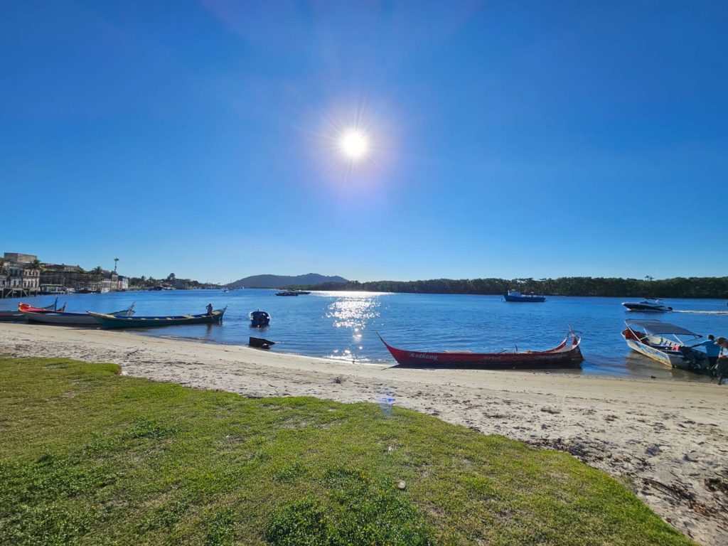 TEMPO BOM – PARANAGUÁ – Foto Maria Heiffer JB Litoral