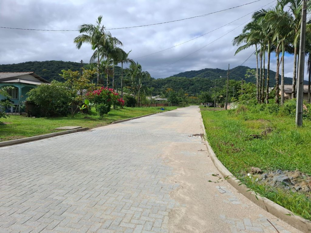 guaraquecaba asfalto novo