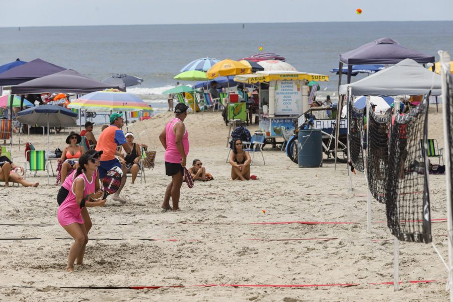 Beach Tennis. Fotos: Roberto Dziura Jr/AEN