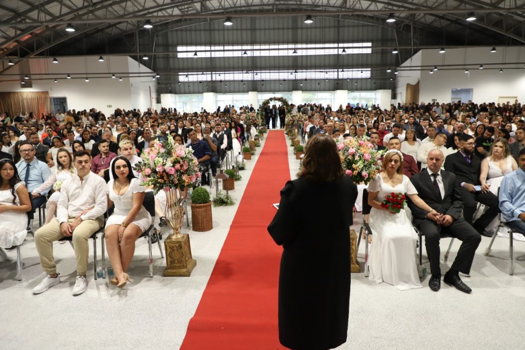 CASAMENTO COLETIVO – FOTO PREFEITURA DE PARANAGUA