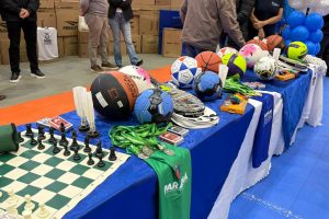 ENTREGA KITS ESPORTIVOS MATINHOS – FOTO MAISY PIRES JB LITORAL (3)