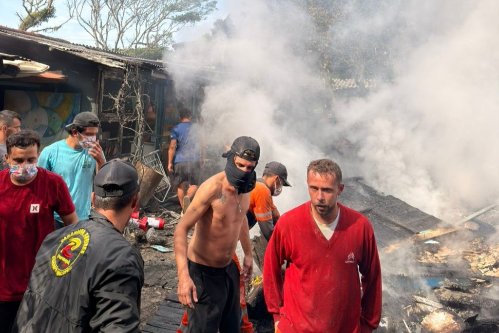INCENDIO ILHA DO MEL – FOTO DIVULGACAO (4)