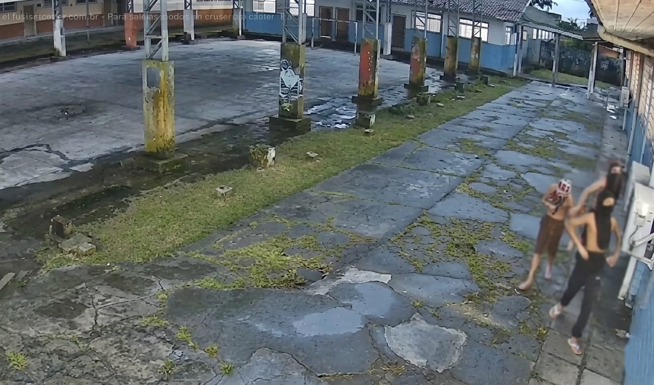Menores apreendidos por vandallismo em escola 3
