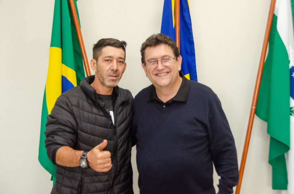 juliano foto pref de guaratuba