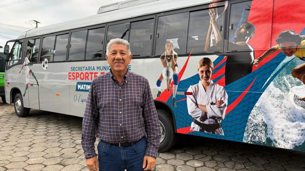 foto 7 PREFEITO DE MATINHOS EDUARDO DALMORA – FOTO MAISY PIRES JB LITORAL (1)