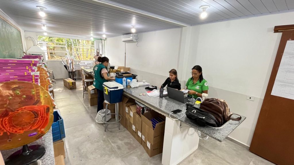 vacina escolas matinhos foto pref matinhos (3)