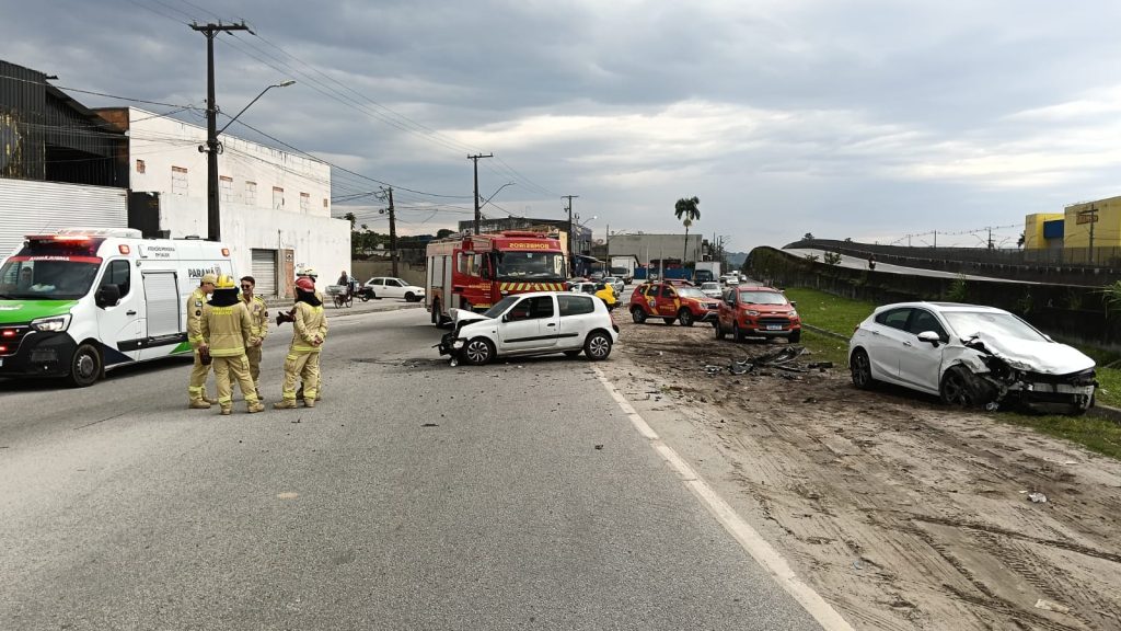 ACIDENTE PR 407 – FOTO Elisio Jr – Litoral News PR (3)