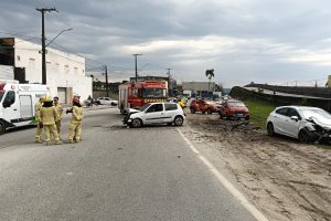 ACIDENTE PR 407 – FOTO Elisio Jr – Litoral News PR (3)
