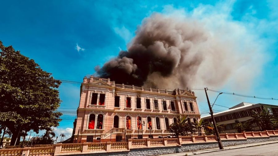 INCENDIO INSTITUTO PARANAGUA