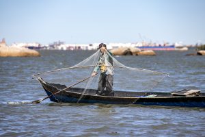 Pescador Litoral – Foto Claudio Neves Portos do Paraná