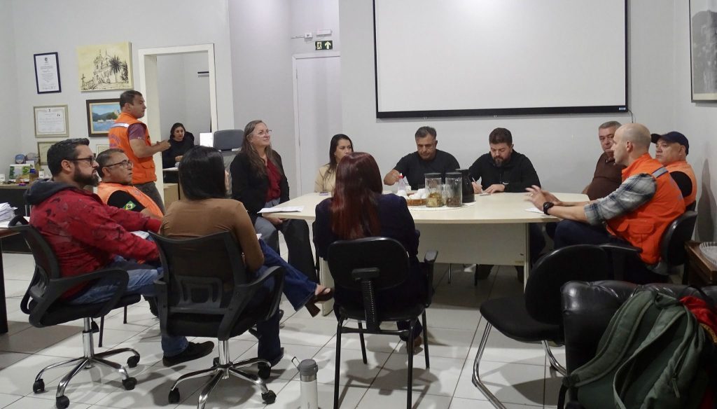 REUNIAO EL NINO ANTONINA – FOTO PREFEITURA