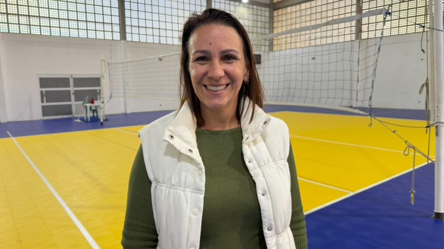 SECRETÁRIA DE ESPORTES E LAZER JULIANA BELACHE