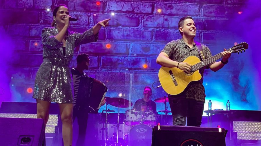 SHOW MARIA CECILIA E RODOLFO ARRAIA CAIÇARA