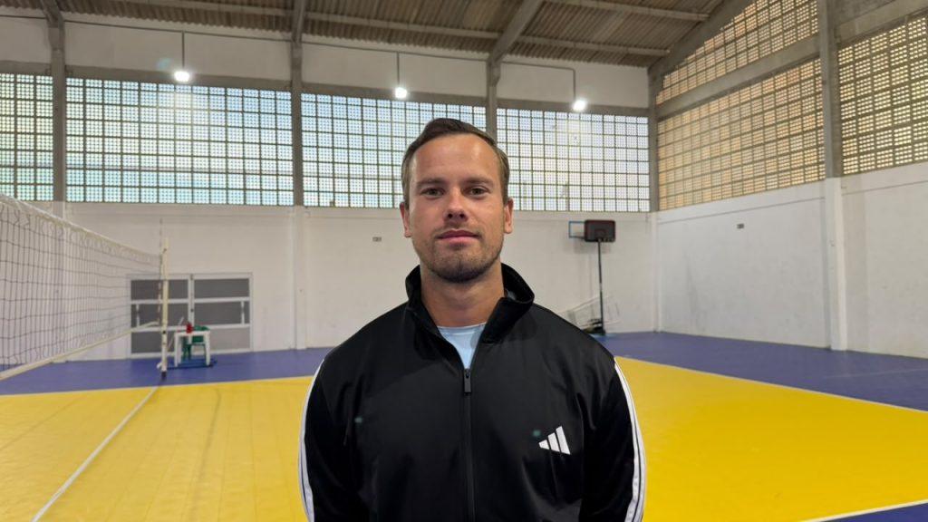 LUÍS FELIPE MAZUQUINI, PROFISSIONAL DE EDUCAÇÃO FISICA DA SECRETARIA DE ESPORTES