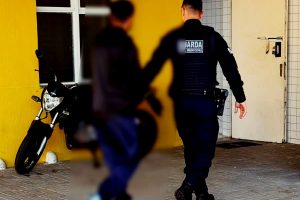Ciclista preso pela GCM em Matinhos
