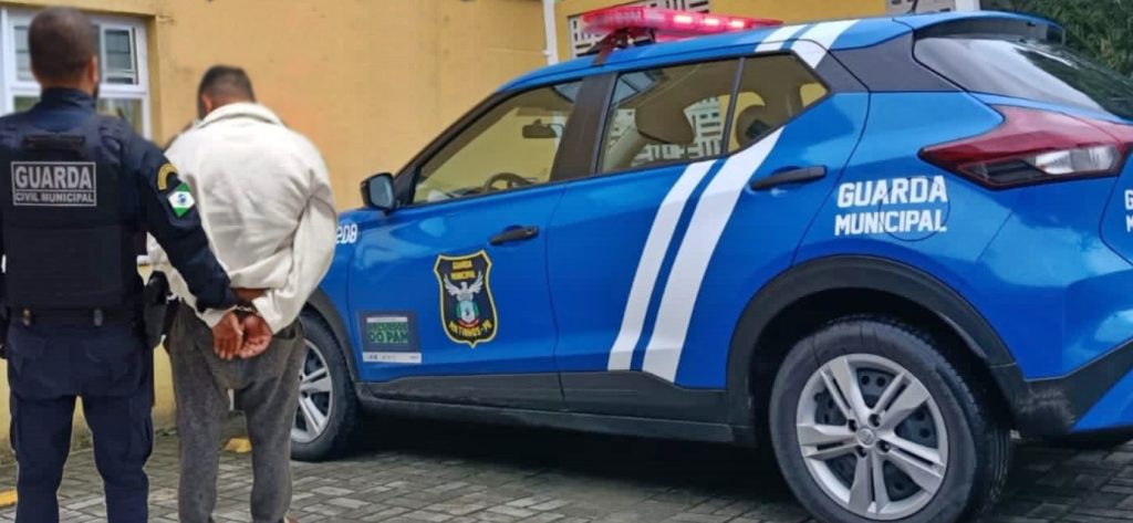 Homem preso pela GCM em Matinhos por violência doméstica