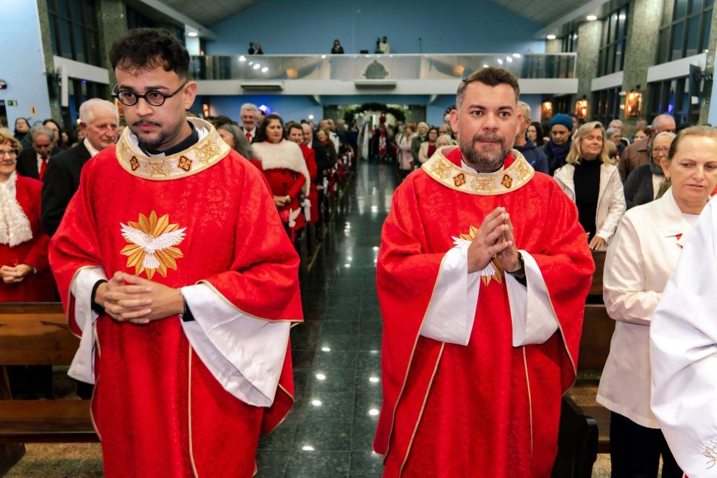 REPRESENTANTES-RELIGIOSOS-FESTA-DO-DIVINO-GUARATUBA-Foto-Divulgação-Festa-do-Divino-Guaratuba