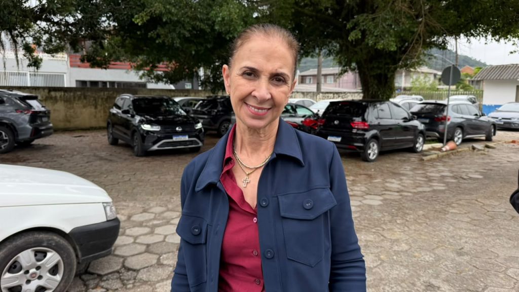 NINA PRESIDENTE DA COMESP