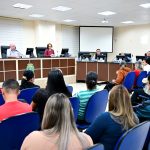 foto reuniao cattalini vazamento de oleo foto camara de paranagua