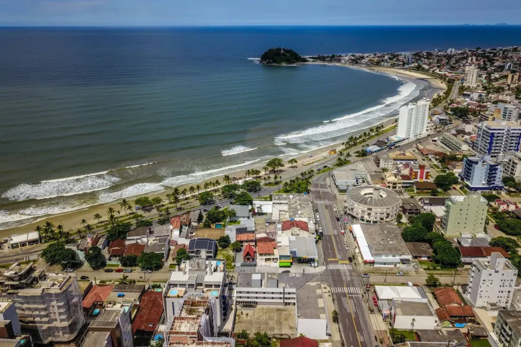 guaratuba aerea – Foto Arnaldo Alves AEN